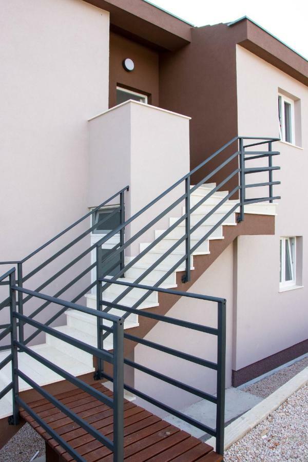 Apartments Melody Mandre Dış mekan fotoğraf
