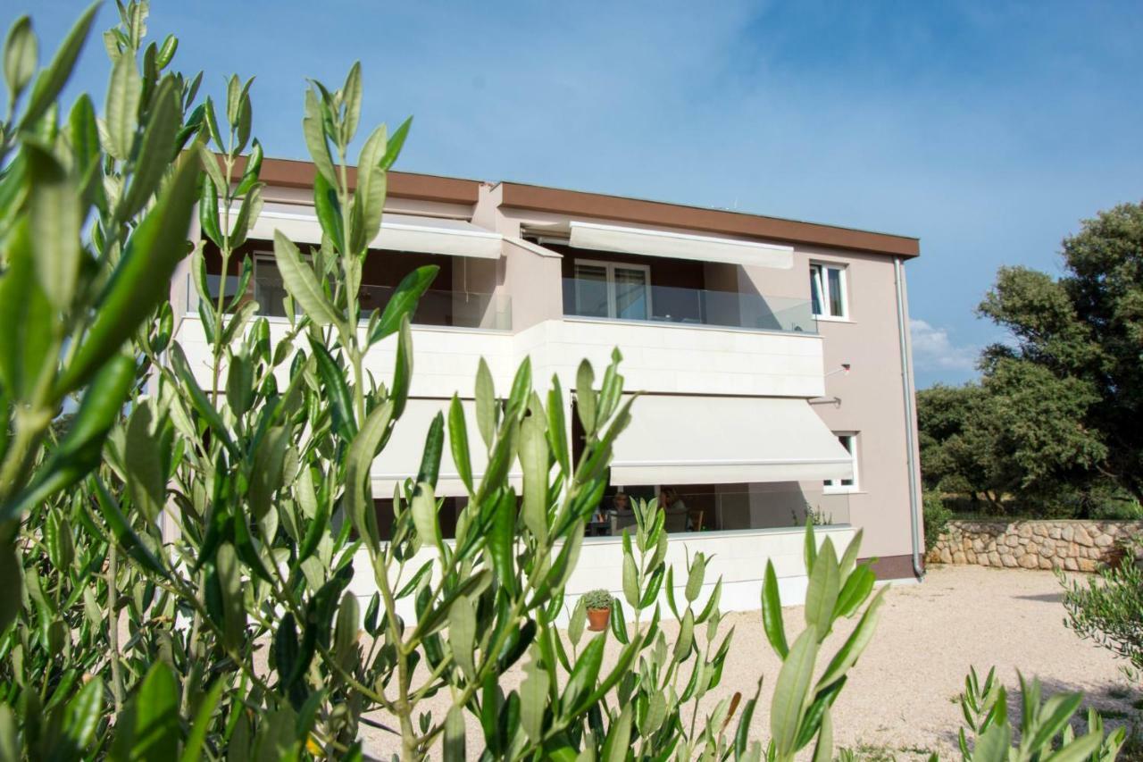 Apartments Melody Mandre Dış mekan fotoğraf
