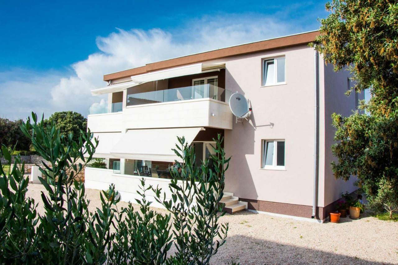 Apartments Melody Mandre Dış mekan fotoğraf