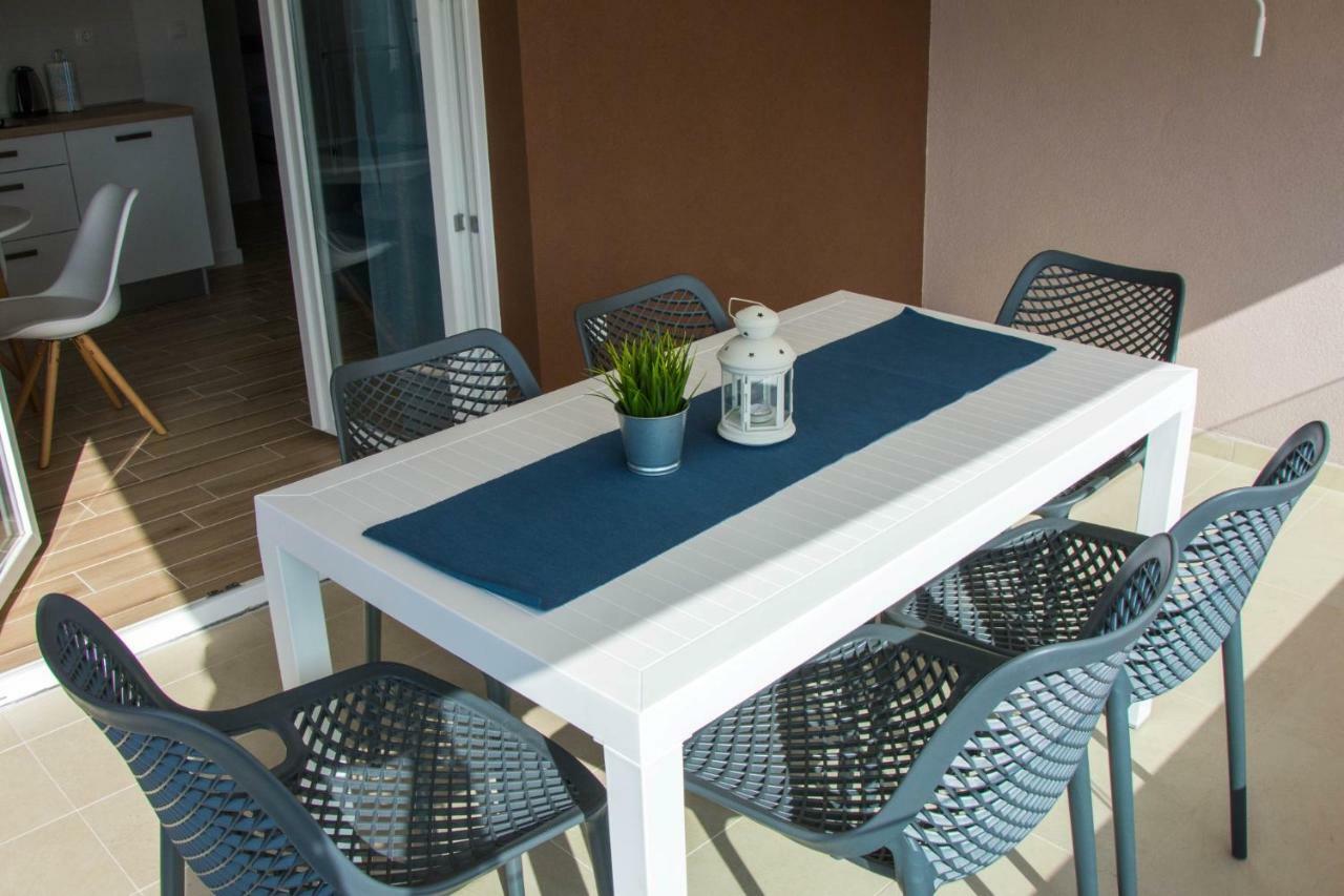 Apartments Melody Mandre Dış mekan fotoğraf